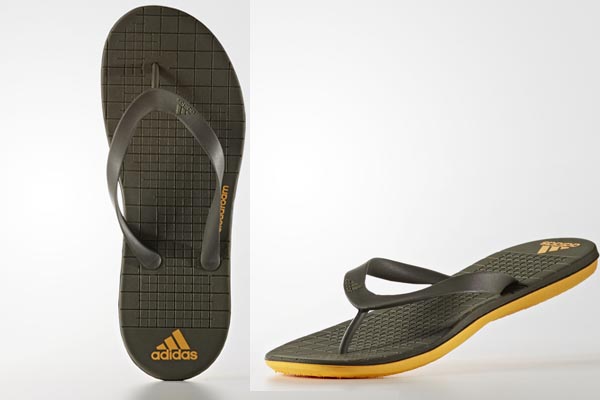 Модные мужские сланцы 2017 adidas черные с желтой подошвой мужские сланцы adidas 2017 фото