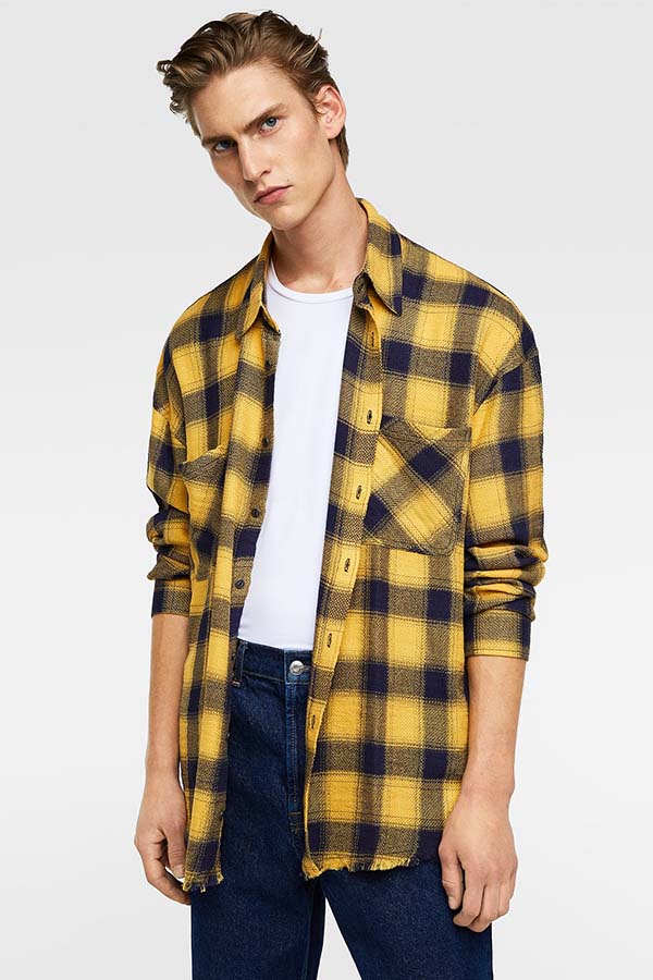 Стильная черно-желтая мужская рубашка зима 2019 в клетку от Zara мужская рубашка зима 2019 фото