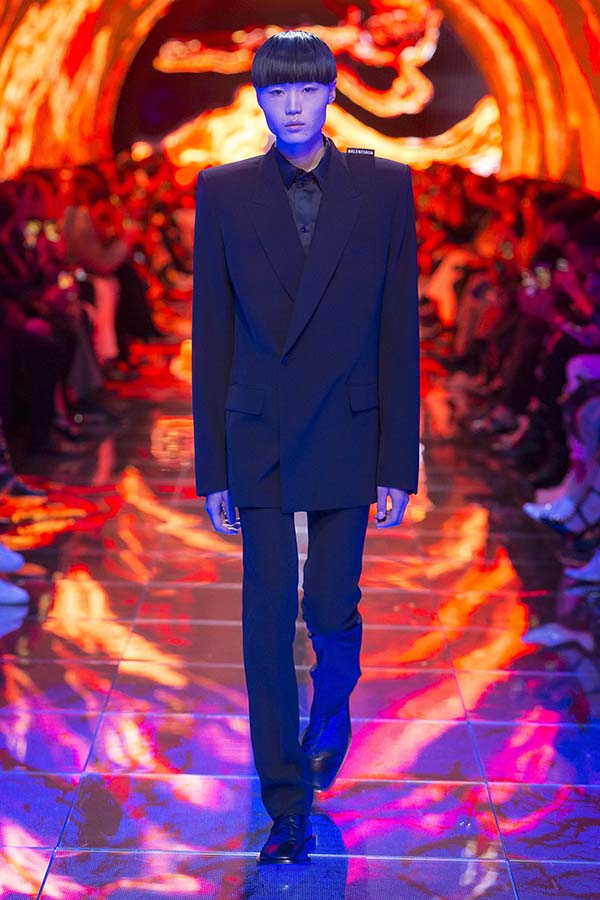 Коллекция мужских пиджаков 2019 от Balenciaga мужской пиджак Balenciaga